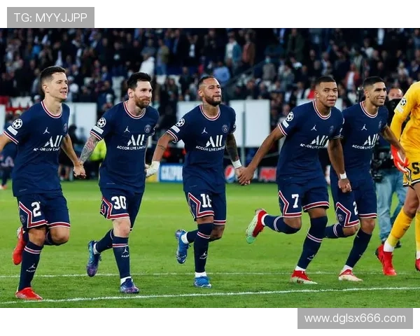 [法甲]巴黎圣日耳曼全胜领跑法甲.